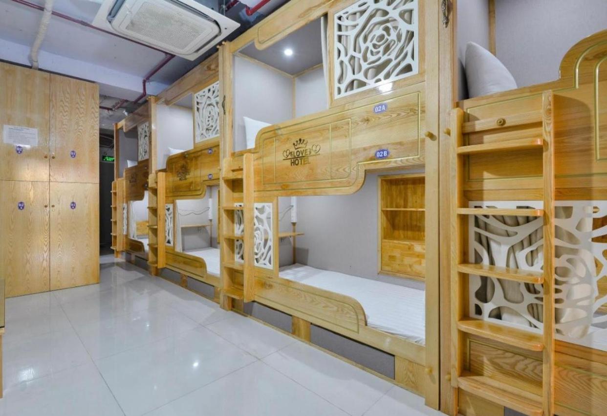 Rita - San Bay Tan Son Nhat- Airport,canh Benh Vien Tam Anh, San Quan Khu 7 Khách sạn TP. Hồ Chí Minh
